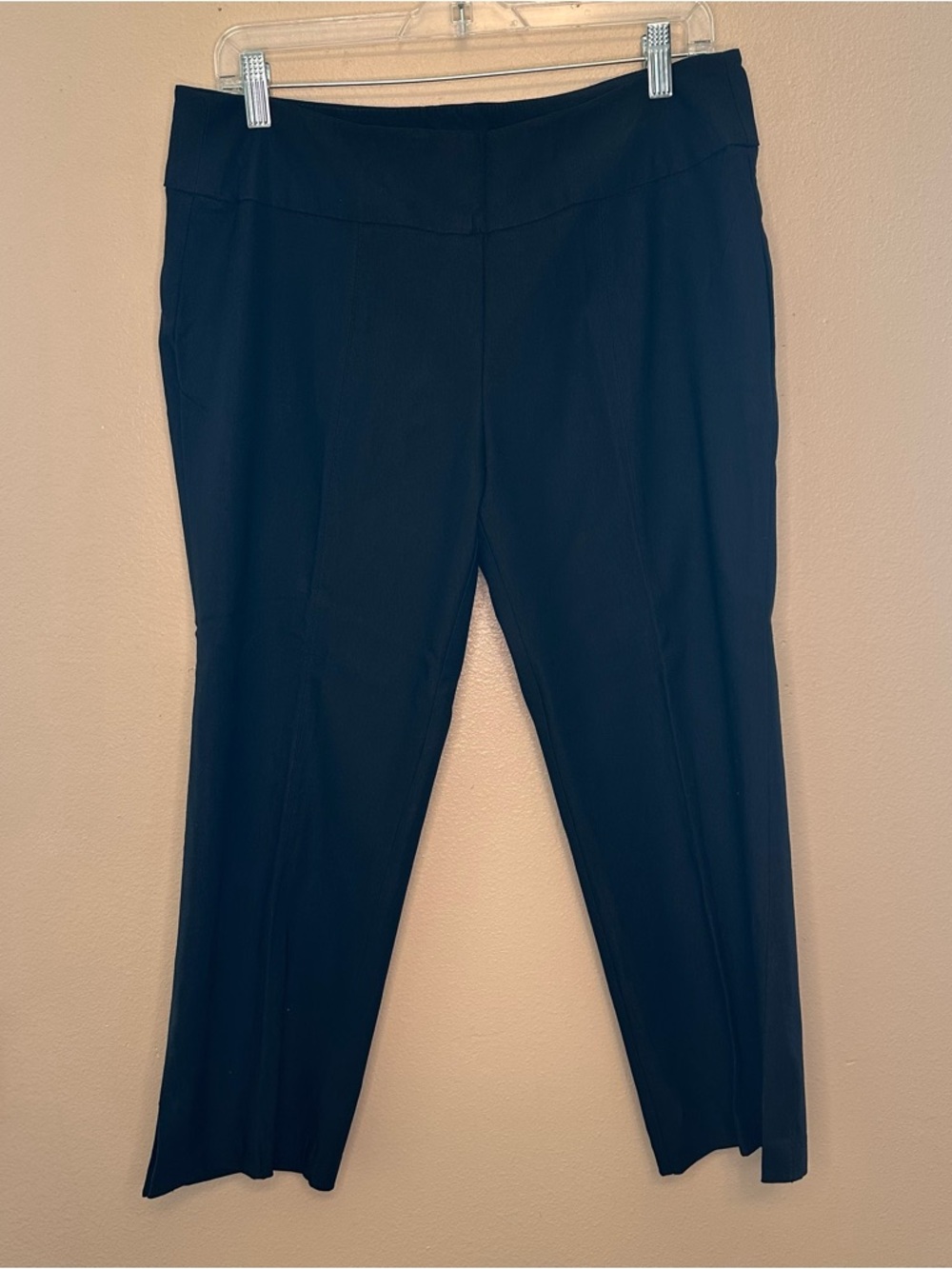 Lulu-B Women's Black Pull-On Stretch Dress Trousers